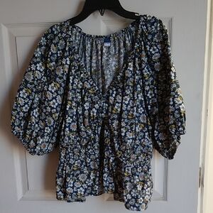 Old Navy Daisy Floral Peplum Blouse